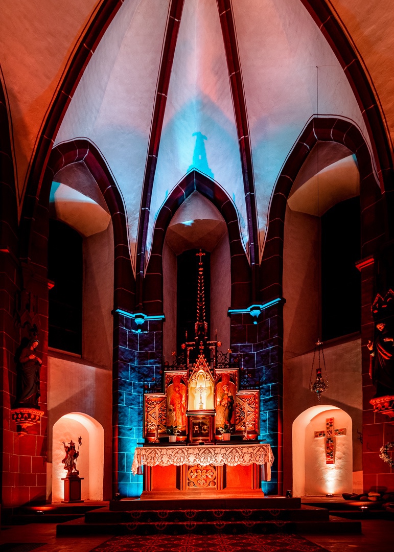 CBA Veranstaltungstechnik_Beleuchtung Altarbereich Kirche Niederklein